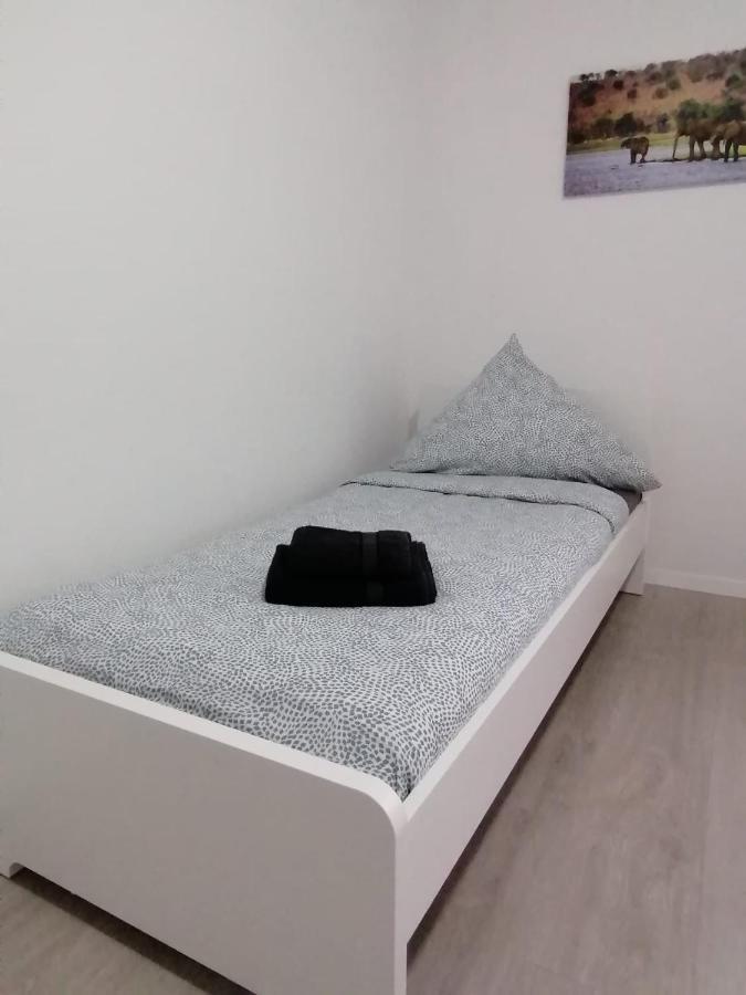 Estrella24 Living Rooms Tokio Herne Exterior foto